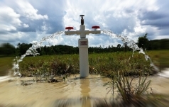 Собственная вода, через бурение скважин